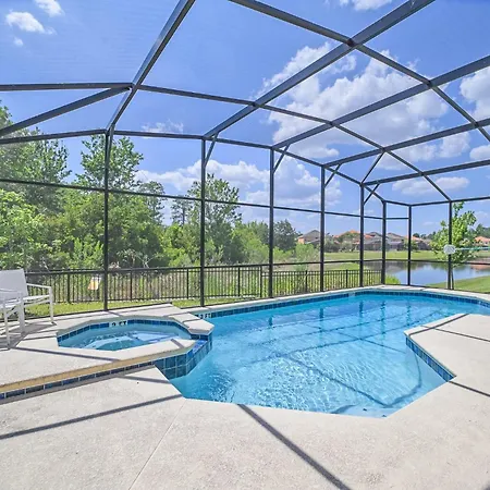 Stunning 9Br Home - Family Resort With Private Pool, Hot Tub, Games Room And Bbq!